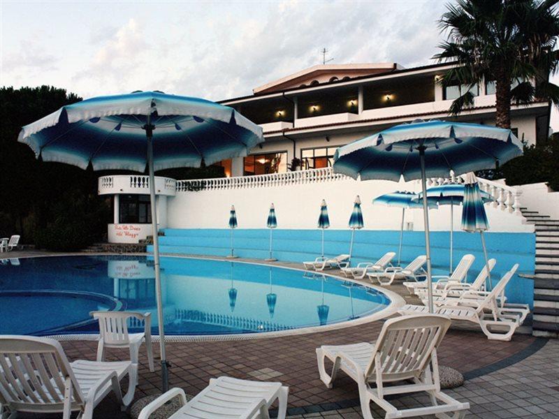 Villaggio Pineta Petto Bianco Capo Vaticano Exterior foto